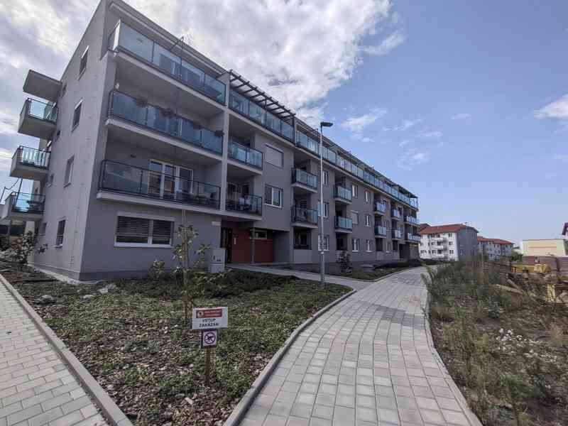 Nový 2+kk (64 m² + lodžie 8,4 m²) s klimatizací, Hustopeče - foto 15