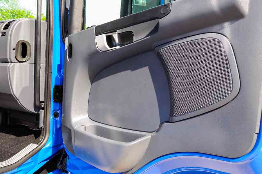 SCANIA P250 VALNÍK S PLACHTOU 18-PALETOVÝ HYDRAULICKÉ ČELO - foto 43