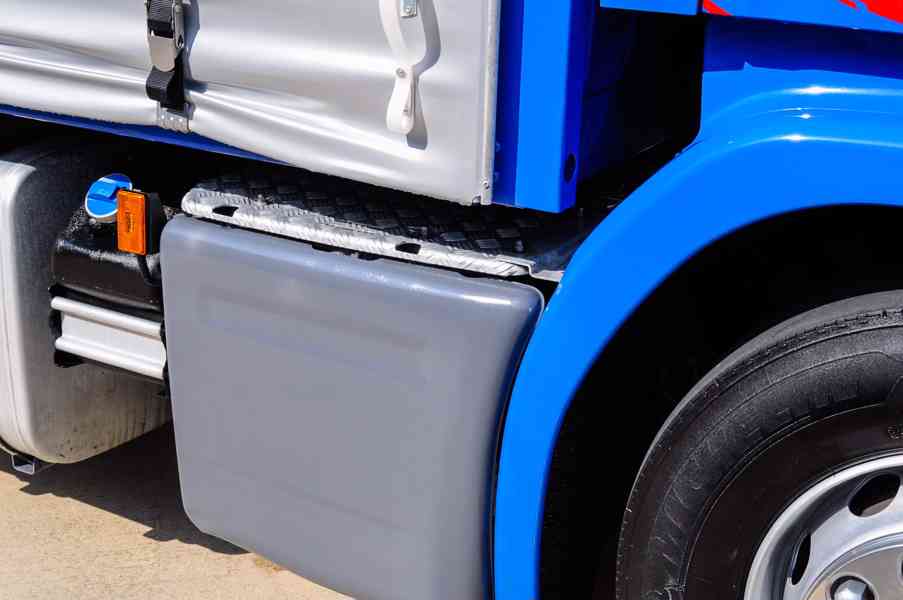 SCANIA P250 VALNÍK S PLACHTOU 18-PALETOVÝ HYDRAULICKÉ ČELO - foto 13