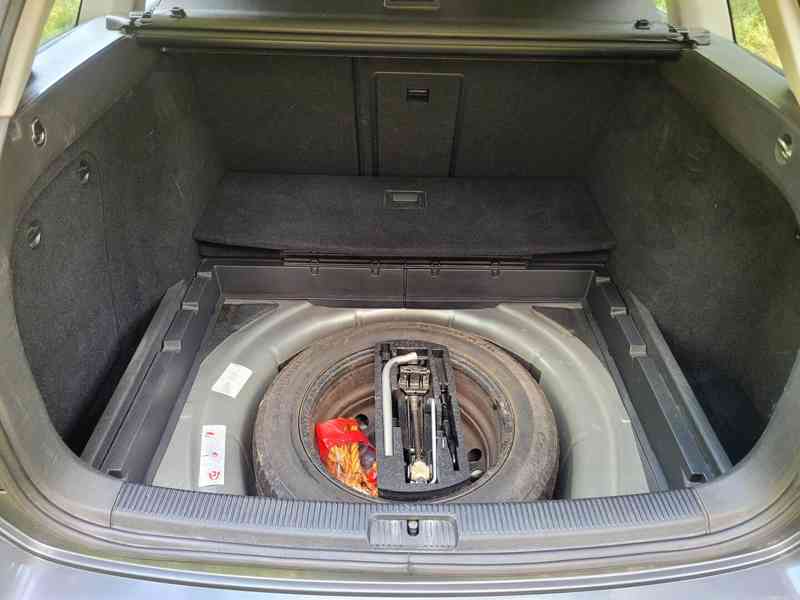 Volkswagen Golf 6  Variant 1.6 TDI  - foto 13