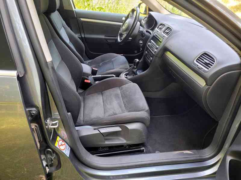 Volkswagen Golf 6  Variant 1.6 TDI  - foto 6