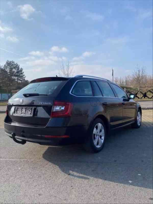 Škoda Octavia 2,0   Facelift 2020 - foto 9