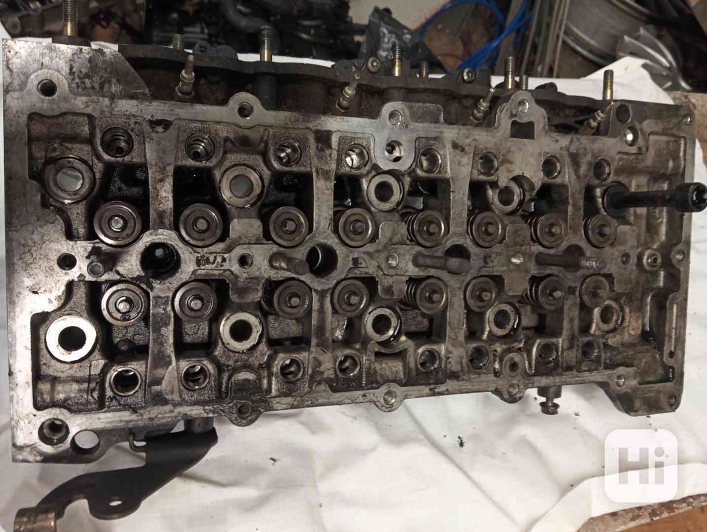 Prodám náhradní díly na Alfa  Romeo 159 JTD  1. část. - foto 1