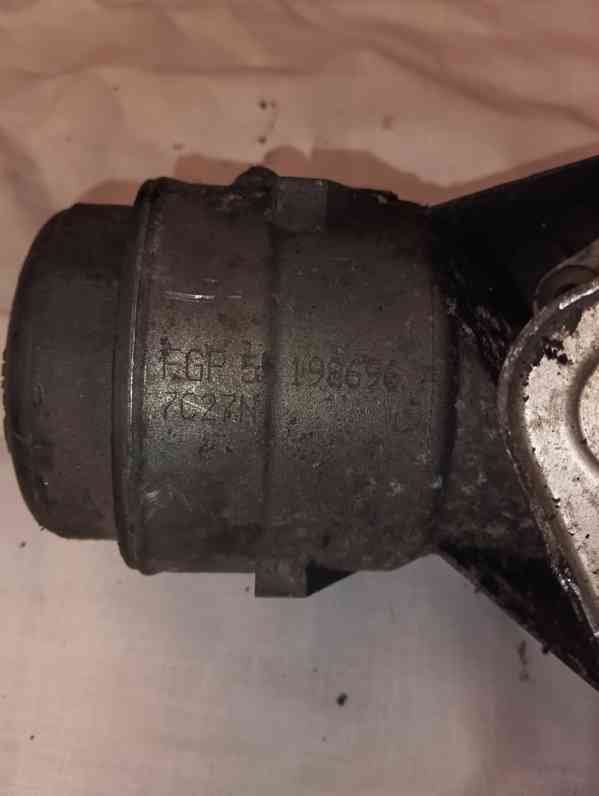 Prodám náhradní díly na Alfa  Romeo 159 JTD  1. část. - foto 17