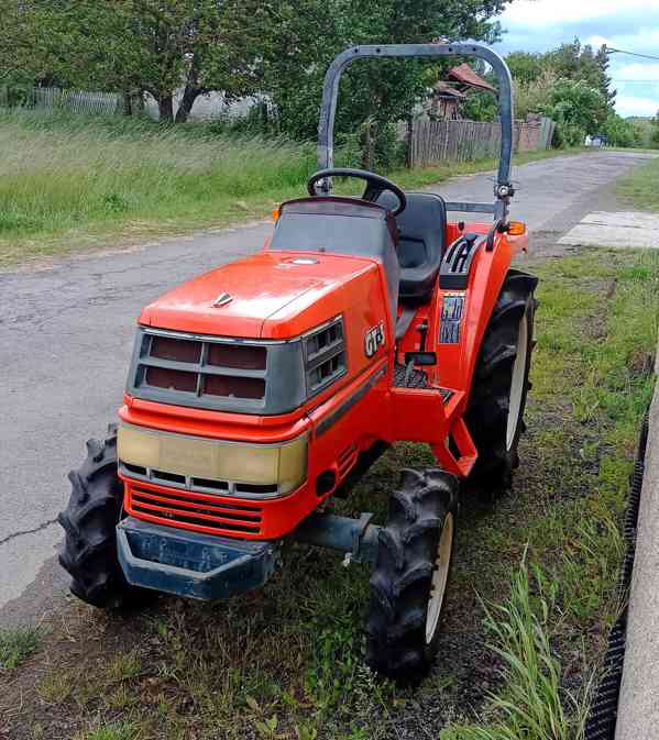 Kubota GT3 - foto 2