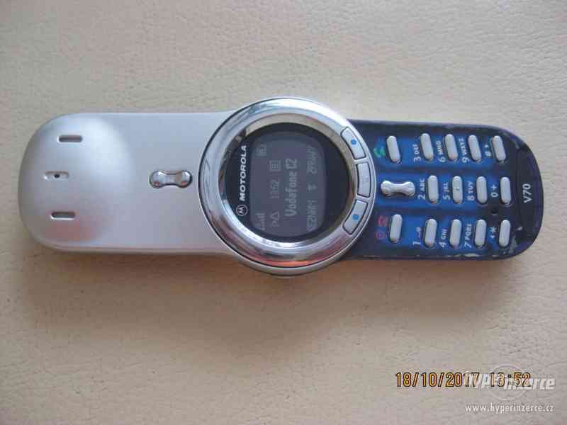 Motorola V70 - RARITA z r.2002, cena od 450,-Kč - foto 6