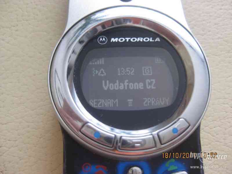 Motorola V70 - RARITA z r.2002, cena od 450,-Kč - foto 7