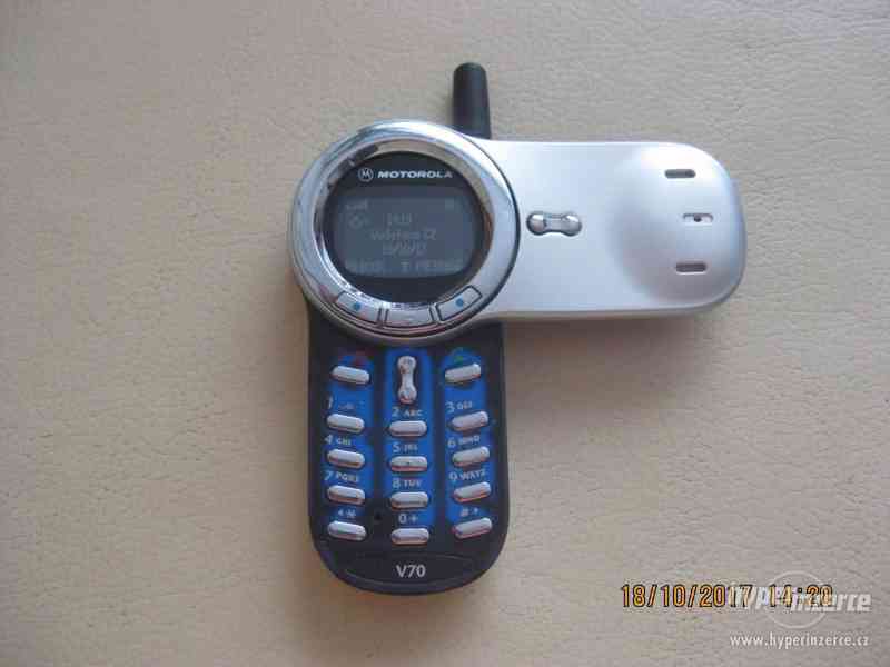 Motorola V70 - RARITA z r.2002, cena od 450,-Kč - foto 16