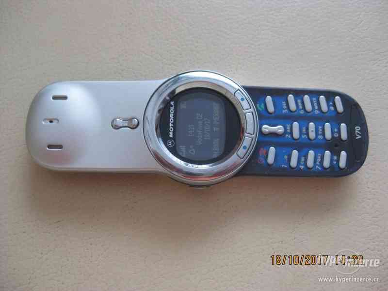 Motorola V70 - RARITA z r.2002, cena od 450,-Kč - foto 17