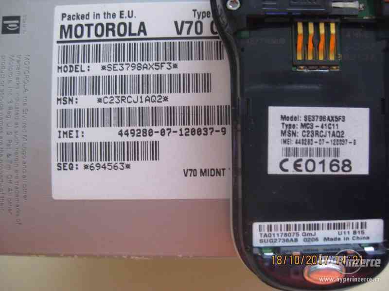 Motorola V70 - RARITA z r.2002, cena od 450,-Kč - foto 25