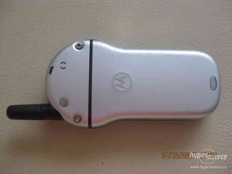 Motorola V70 - RARITA z r.2002, cena od 450,-Kč - foto 35