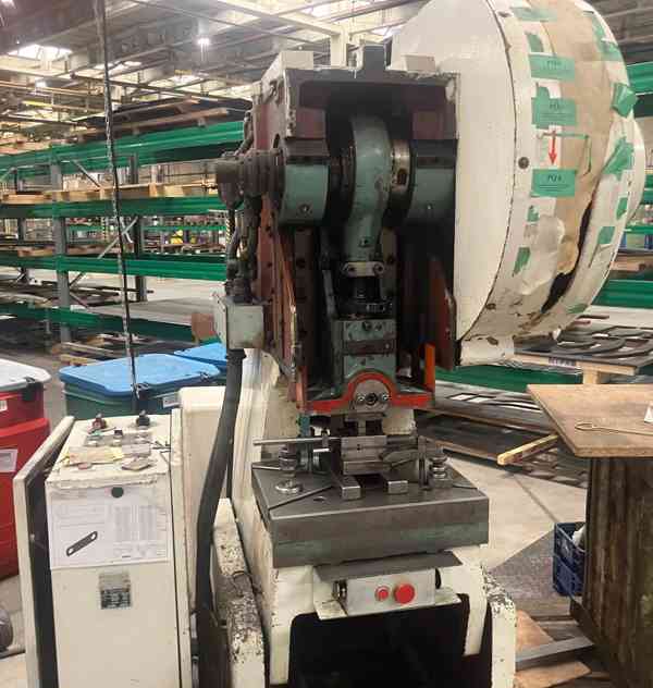 Použité excentrické lisy LEN 25 C, r. v. 1978, 1979, 1980 - foto 5