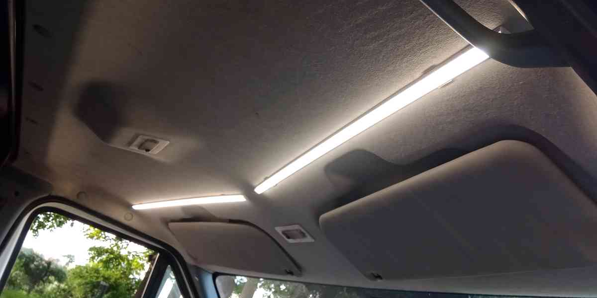 LED Pásky V KAbině Ford Transit MK6, MK7 - foto 2