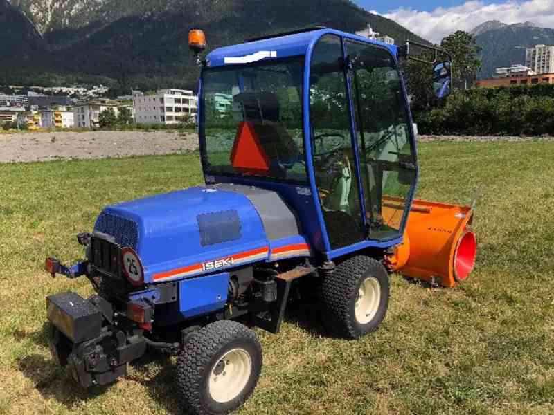 Traktor pro komunální vozidla Iseki SF 370 - foto 3