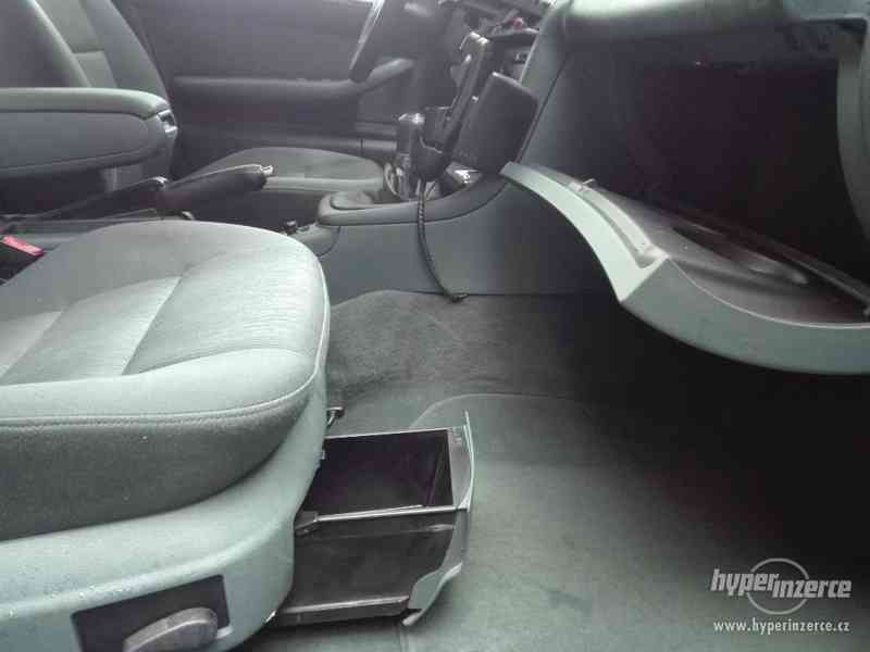AUDI A6 1,9TDI 81KW, KOMBI, KLIMATRONIC - foto 18