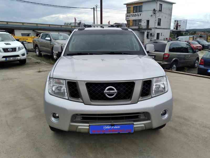 NISSAN NAVARA 2.5 dCi 140kW 4x4 MANUÁL DOUBLE CAB - foto 2