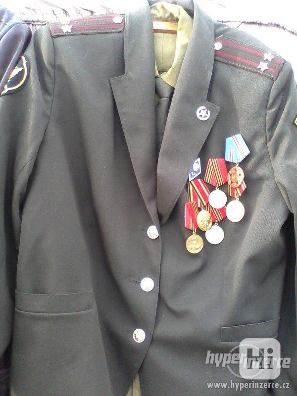 Prodám  Ruskou uniformu i s metály. - foto 1