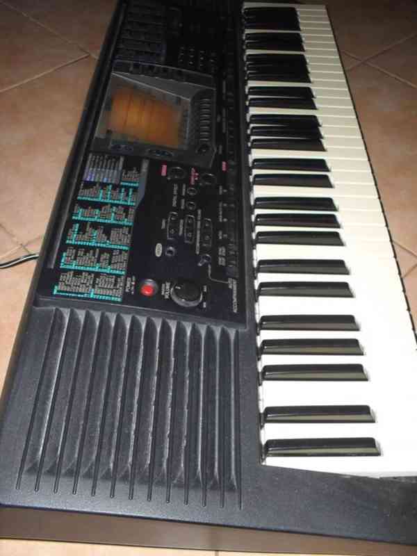 Yamaha PSR 330 - foto 6