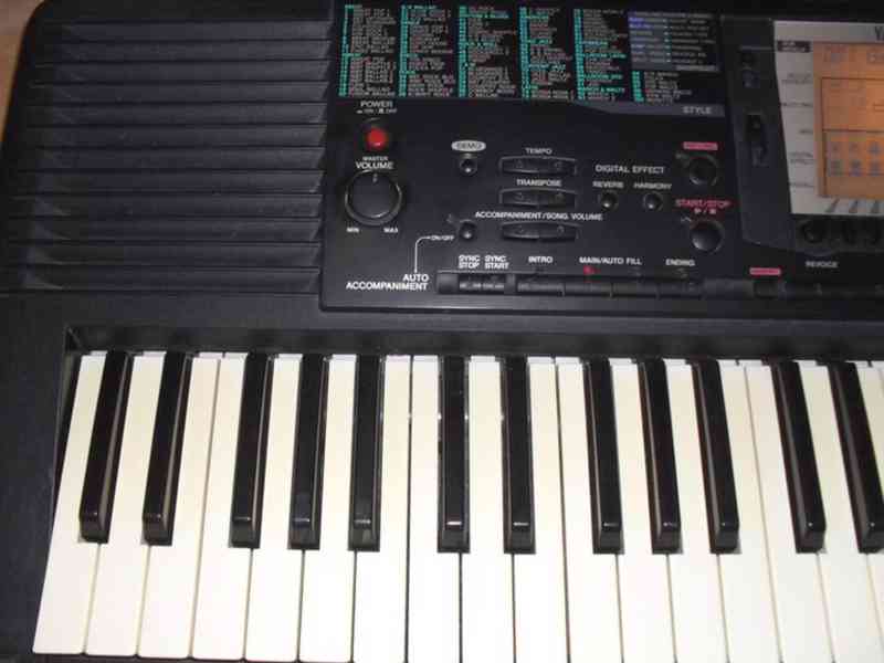 Yamaha PSR 330 - foto 2