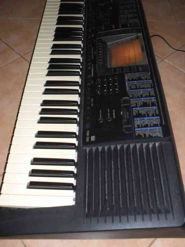 Yamaha PSR 330 - foto 5