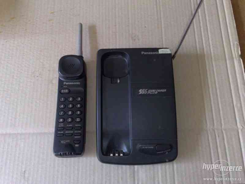Bezdrátový telefon Panasonic KX-T4026 - foto 2