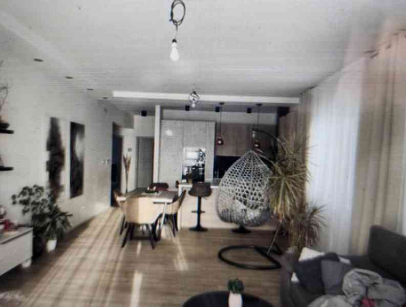 RD v obci Osiky, pozem. 15800 m2, zast. pl. 241,34 m2 - foto 2