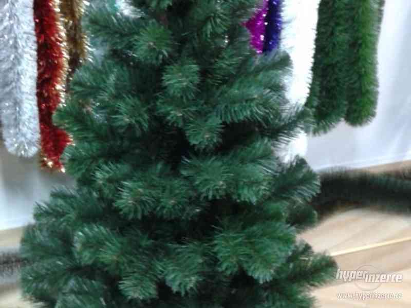 Umělý vánoční stromek Jedle LUX 180 cm- - foto 5