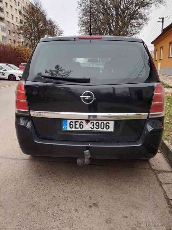 Opel Zafira 1,8   B - foto 3