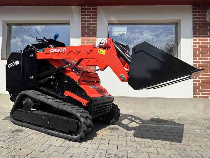 Smykový nakladač CR800- LAIDONG, 18,2 KW - foto 1
