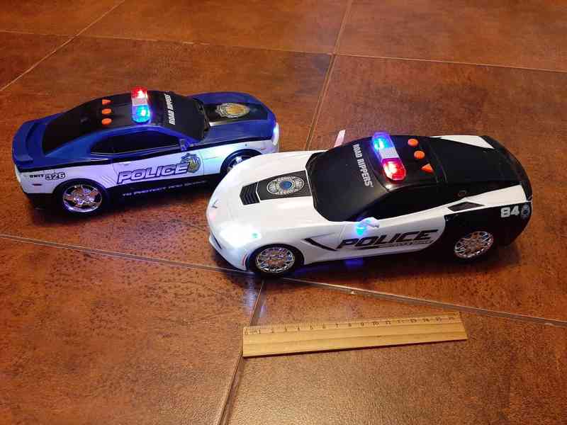 policejní auta se zvukovými a světelnými efekty (2 druhy) - foto 1
