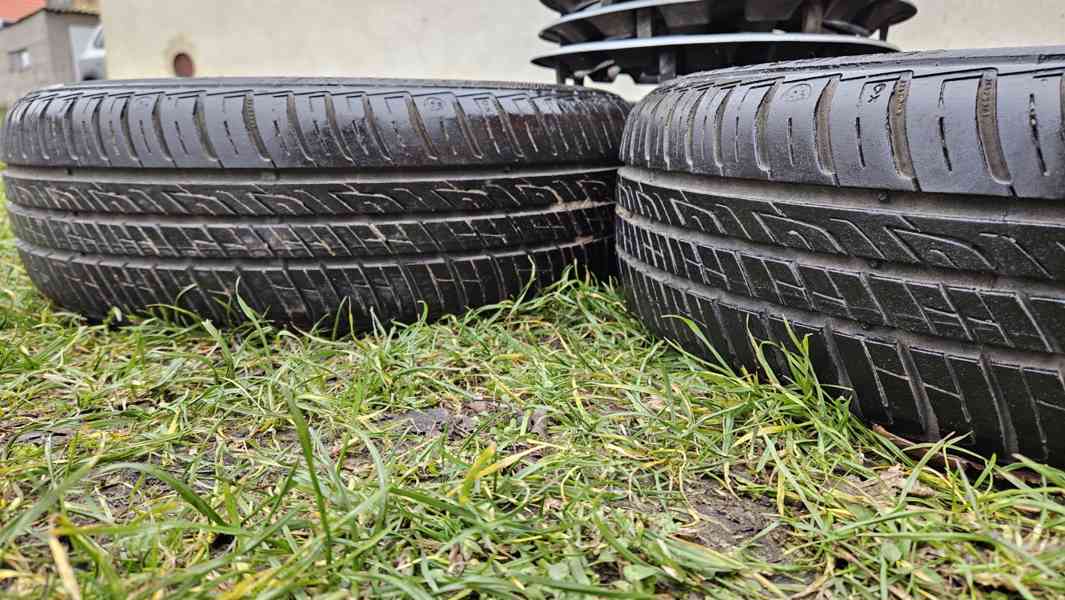 Hyundai i10 letní pneumatiky 165/60R14 disky 5Jx14 poklice - foto 2