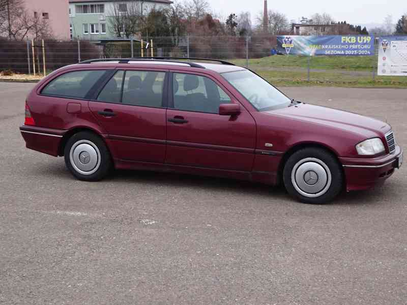 Mercedes Benz C 200 CDI Combi r.v.1999 (75 kw) - foto 2