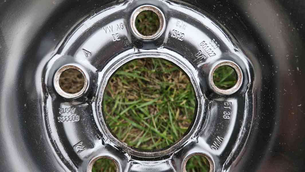 Škoda Fabia Rapid zimní pneumatiky 185/60R15 disky 6Jx15 - foto 3
