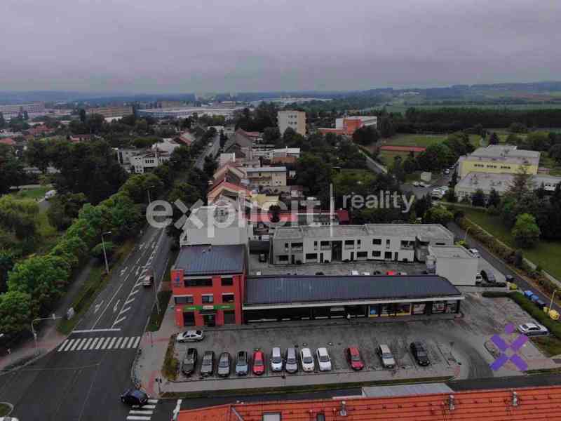 Pronájem, Komerční prostory, 84 m2 nebo 123 m2 nebo celek 207 m2 - Otrokovice - foto 2