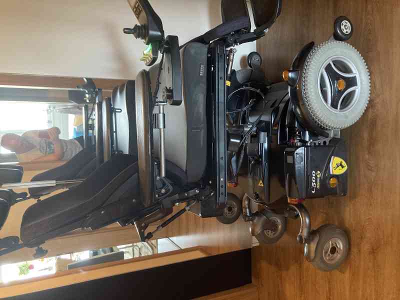Elektrický invalidní vozík Permobil C500 + nabíječka - foto 2