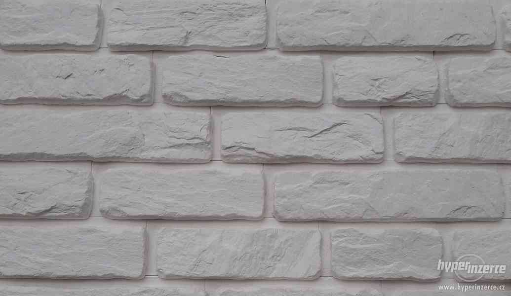Dekorační sádrový stěnový interiérový obklad Harvard White