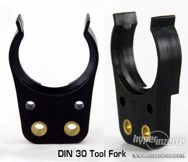 DIN30 Tool Holder Forks Black ISO30 Tool Changer Grippers - foto 1