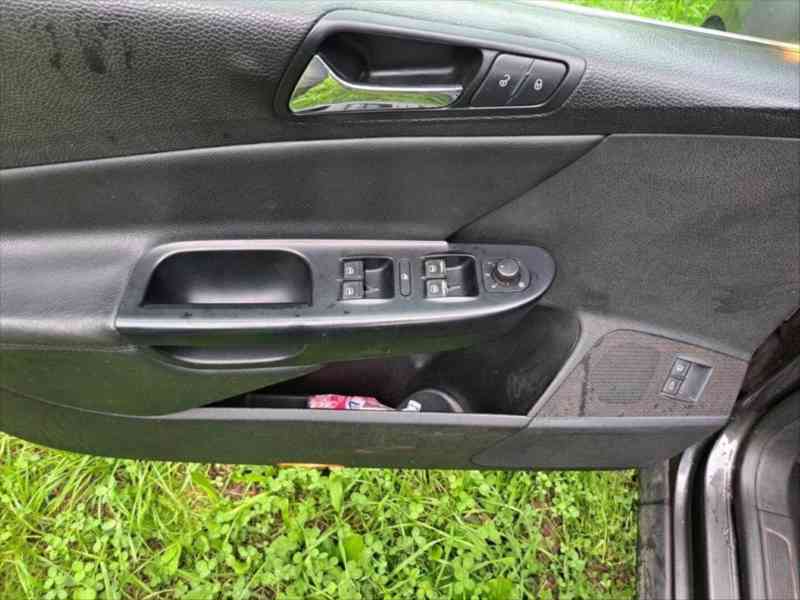Volkswagen Passat 2,0   variant 4motion - foto 12