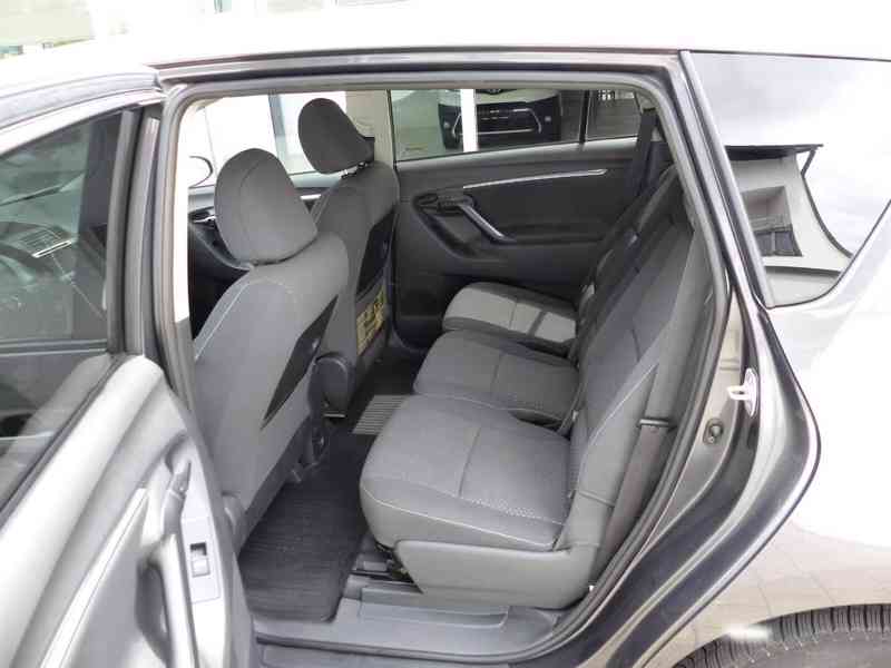 Toyota Verso 1.8i Aut. Comfort benzín 108kw - foto 20