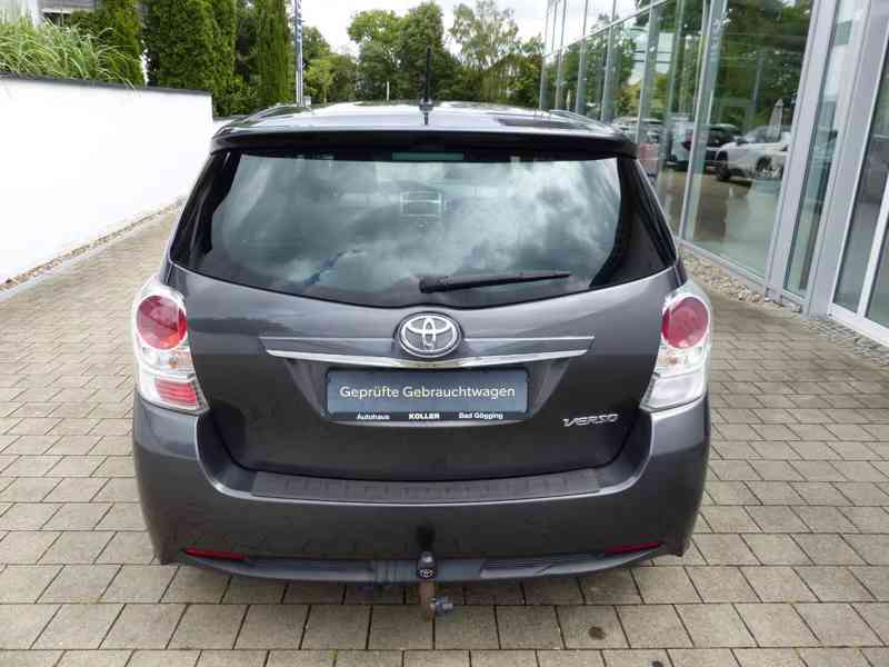 Toyota Verso 1.8i Aut. Comfort benzín 108kw - foto 14