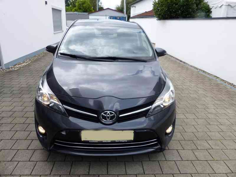 Toyota Verso 1.8i Aut. Comfort benzín 108kw - foto 16