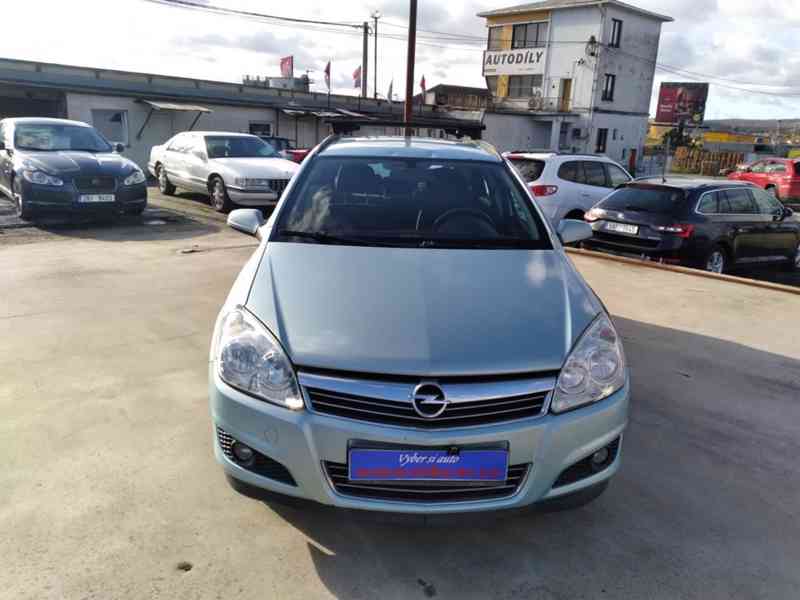 OPEL ASTRA CARAVAN 1.7 CDTI ČR,KLIMA,ŠPATNÁ SPOJKA - foto 2