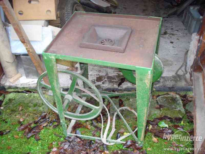 kovářská výheň+pásová pila - foto 2