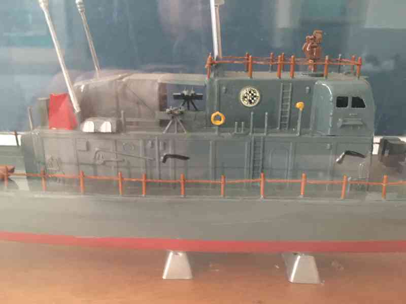 Model vojenské lodi - foto 3