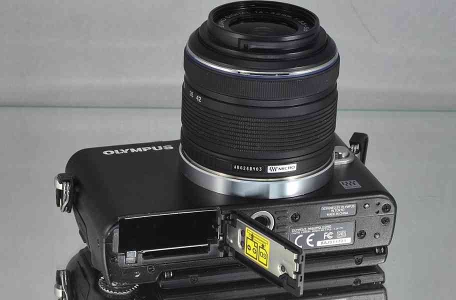 Olympus PEN E-PL3+14-42mm 12 Mpix* 2 600 Exp - foto 6