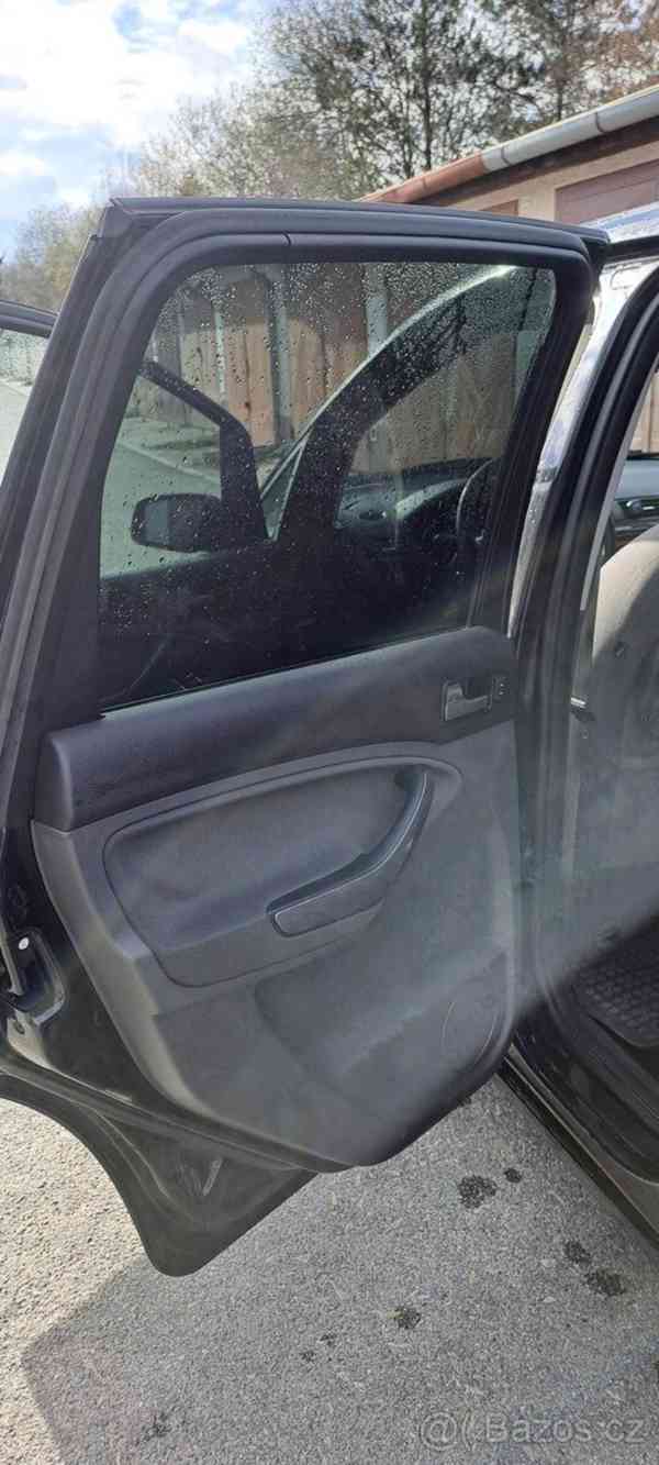 Ford C-MAX 1,6   Facelift - 2008 - TOP stav - foto 10