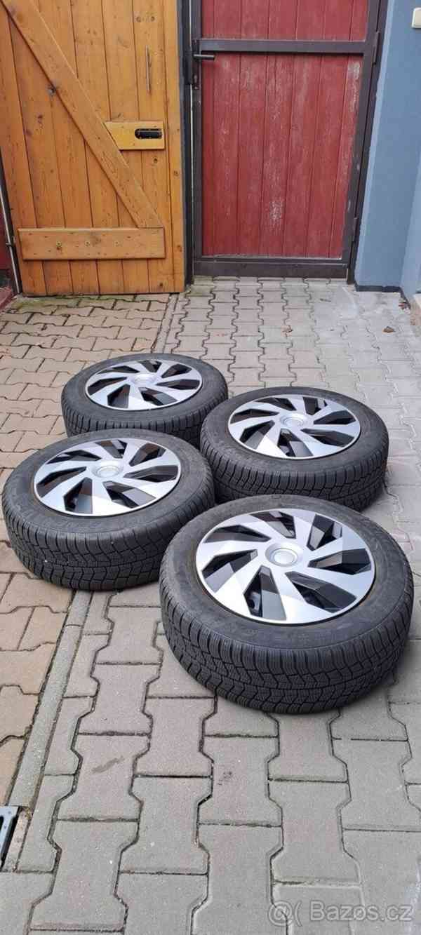 Ford C-MAX 1,6   Facelift - 2008 - TOP stav - foto 4