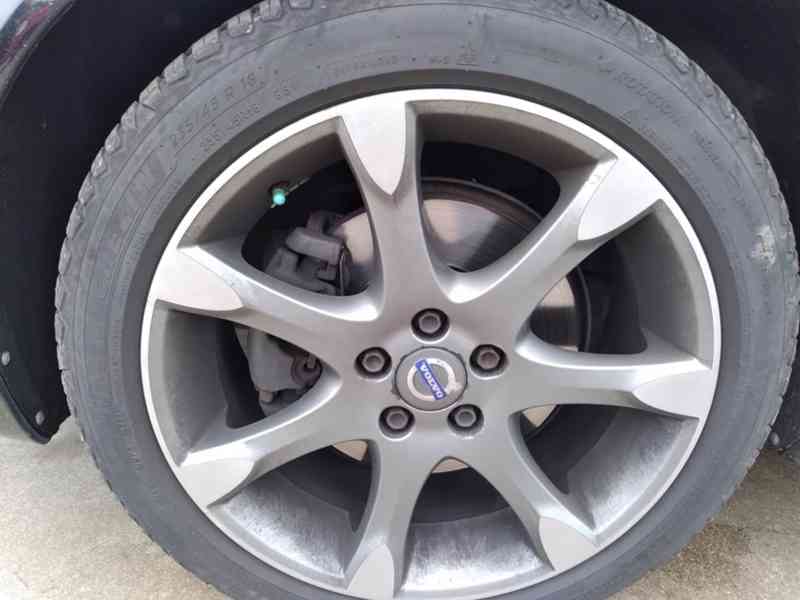 VOLVO V70 D3 DRIVE-E ECO 2.0D AT,NAVI,SERVISKA - foto 43