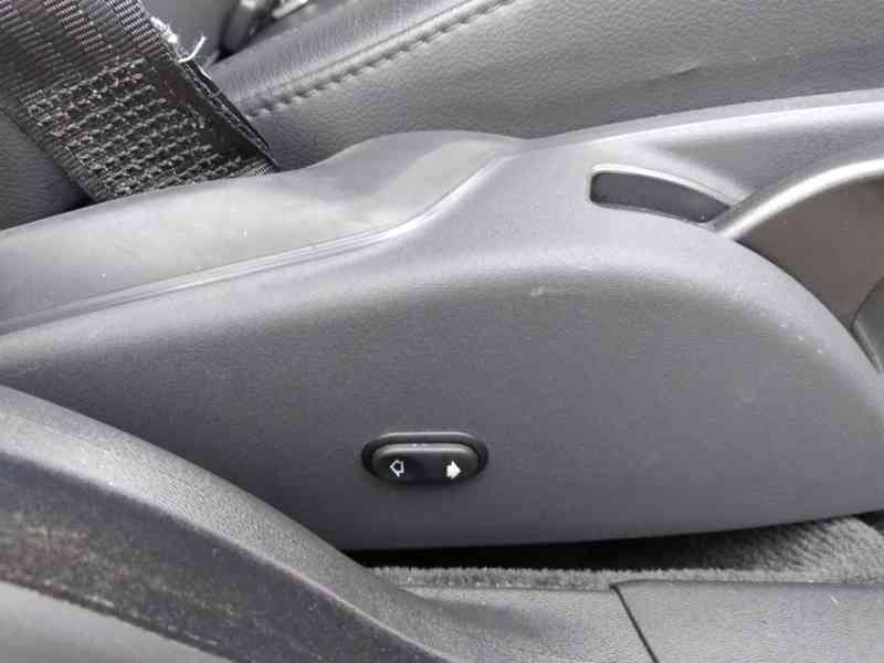 VOLVO V70 D3 DRIVE-E ECO 2.0D AT,NAVI,SERVISKA - foto 15