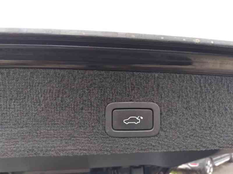 VOLVO V70 D3 DRIVE-E ECO 2.0D AT,NAVI,SERVISKA - foto 36